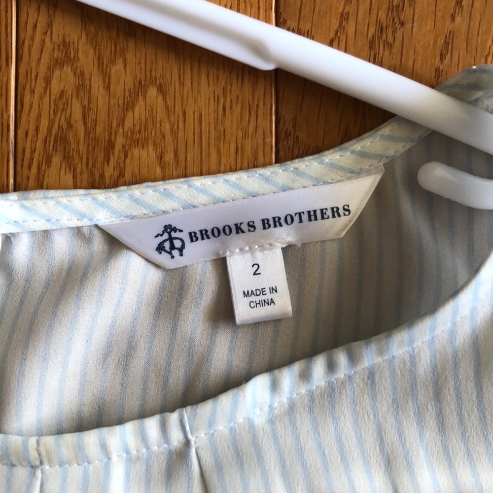 Top - Picture 2 of 2